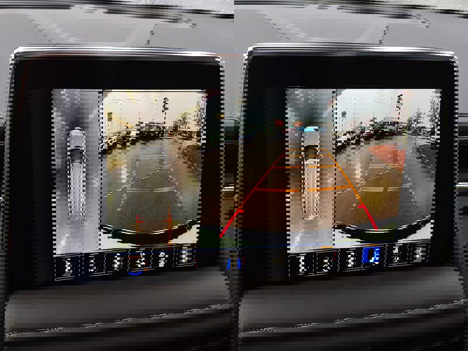 Used 2024 Chevrolet Tahoe Z71 w/ Off-Road Capability Package image 33