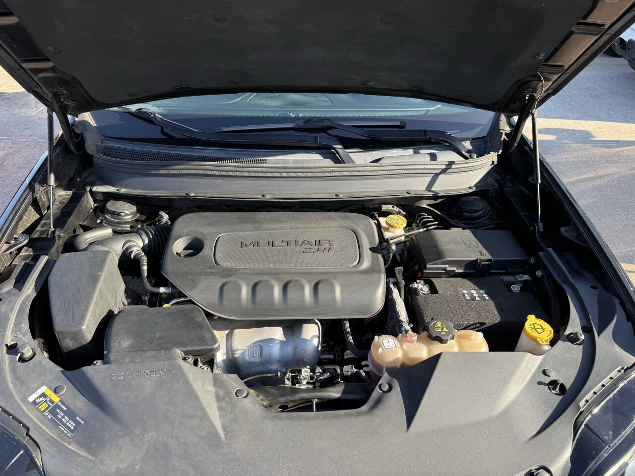 Used 2019 Jeep Cherokee Latitude w/ Popular Appearance Group FWD image 34
