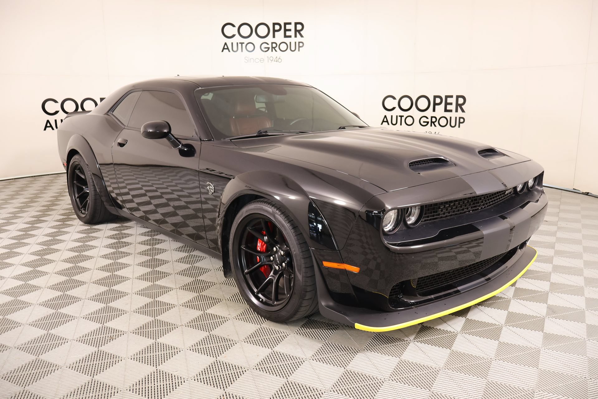 Used 2021 Dodge Challenger SRT Hellcat Redeye RWD image 1
