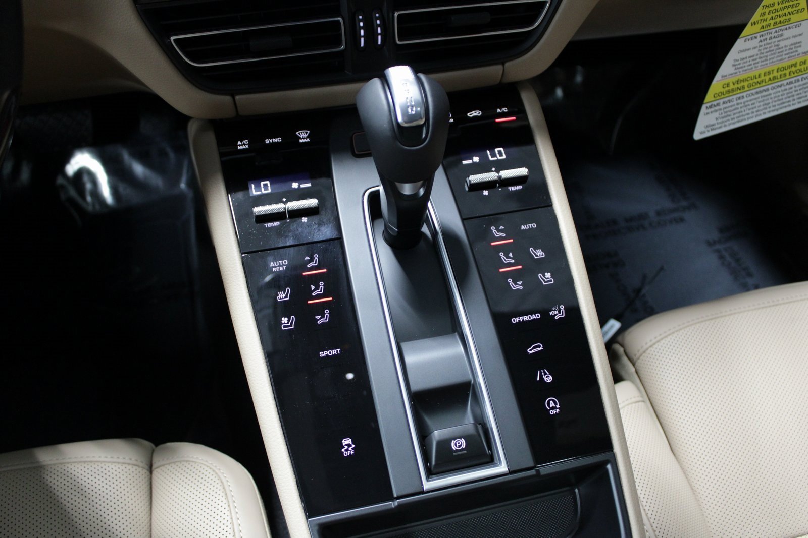 New 2026 Porsche Macan image 32