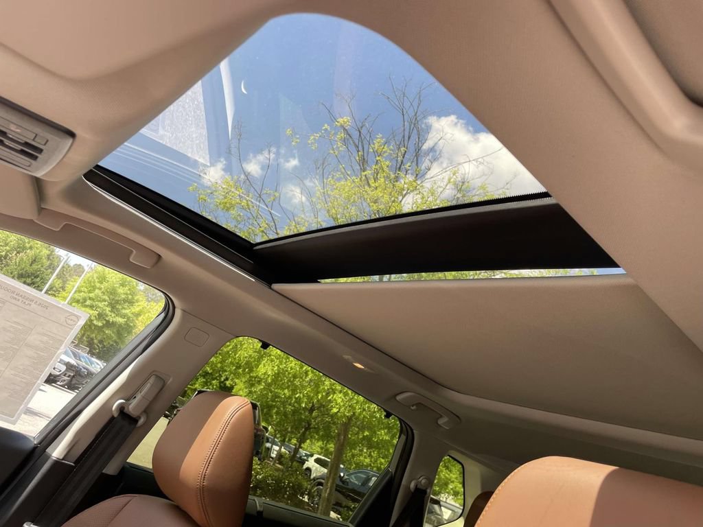 New 2026 Nissan Rogue Platinum AWD/4WD image 17