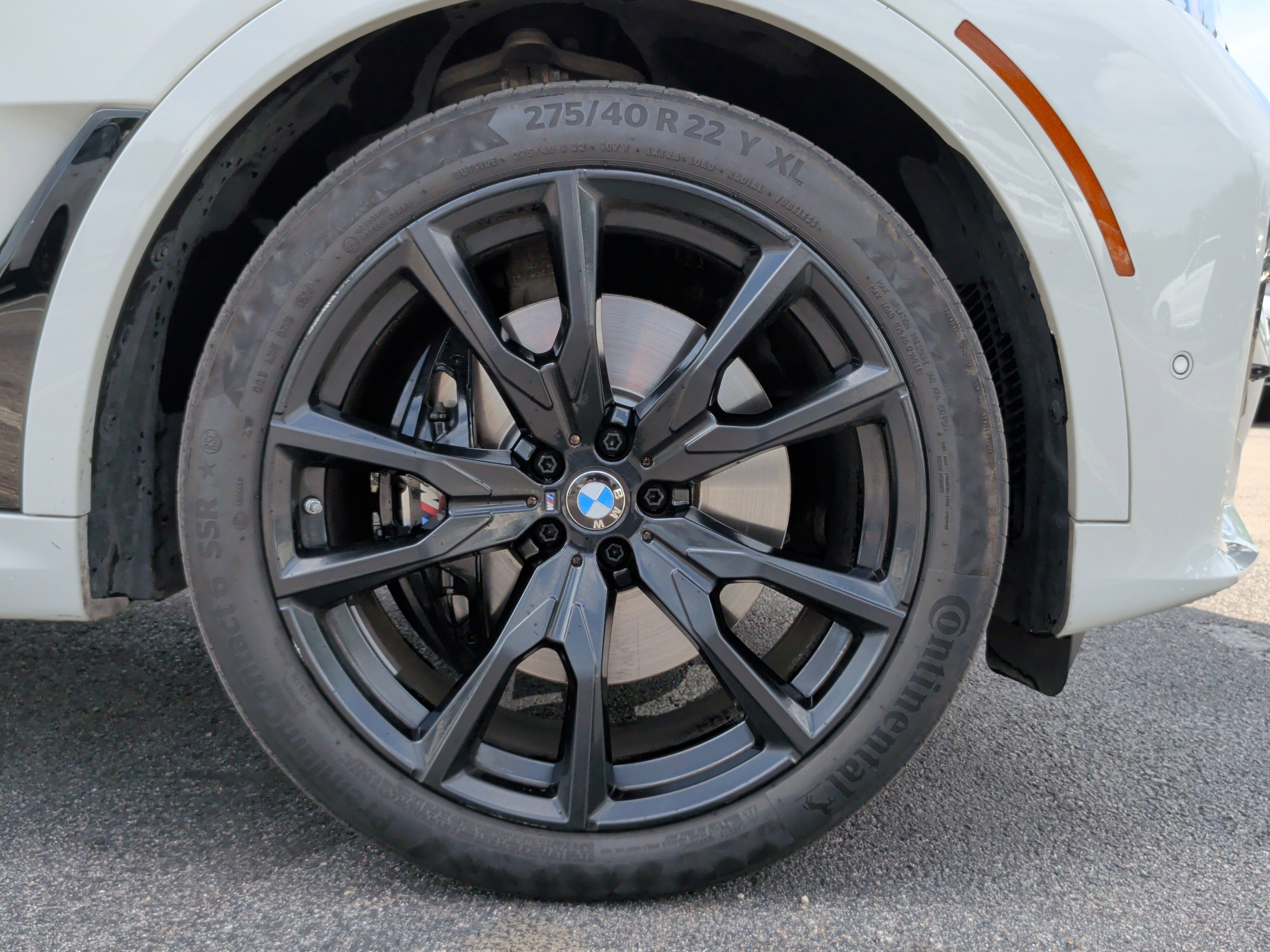 Used 2021 BMW X7 M50i w/ Dynamic Handling Package image 13