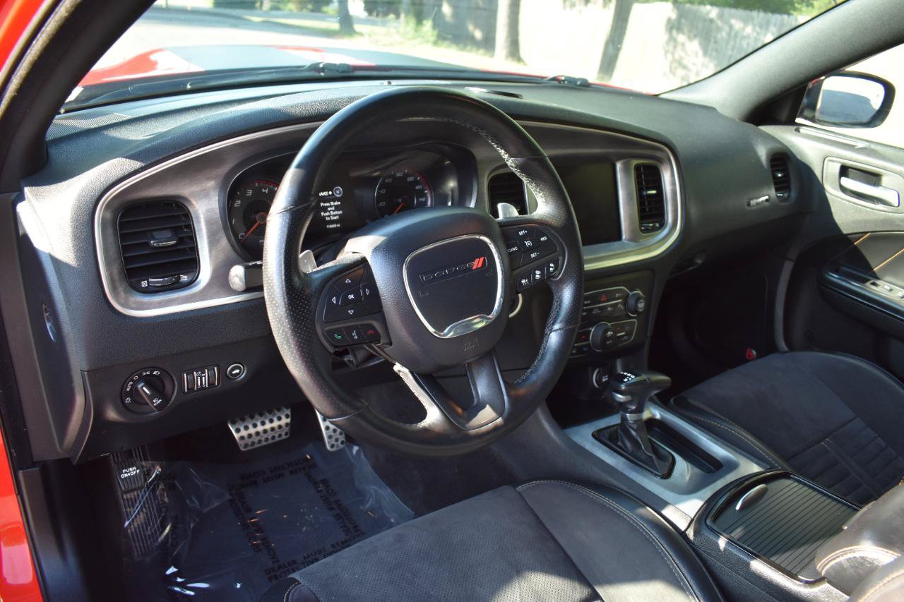 Used 2017 Dodge Charger R/T RWD image 14
