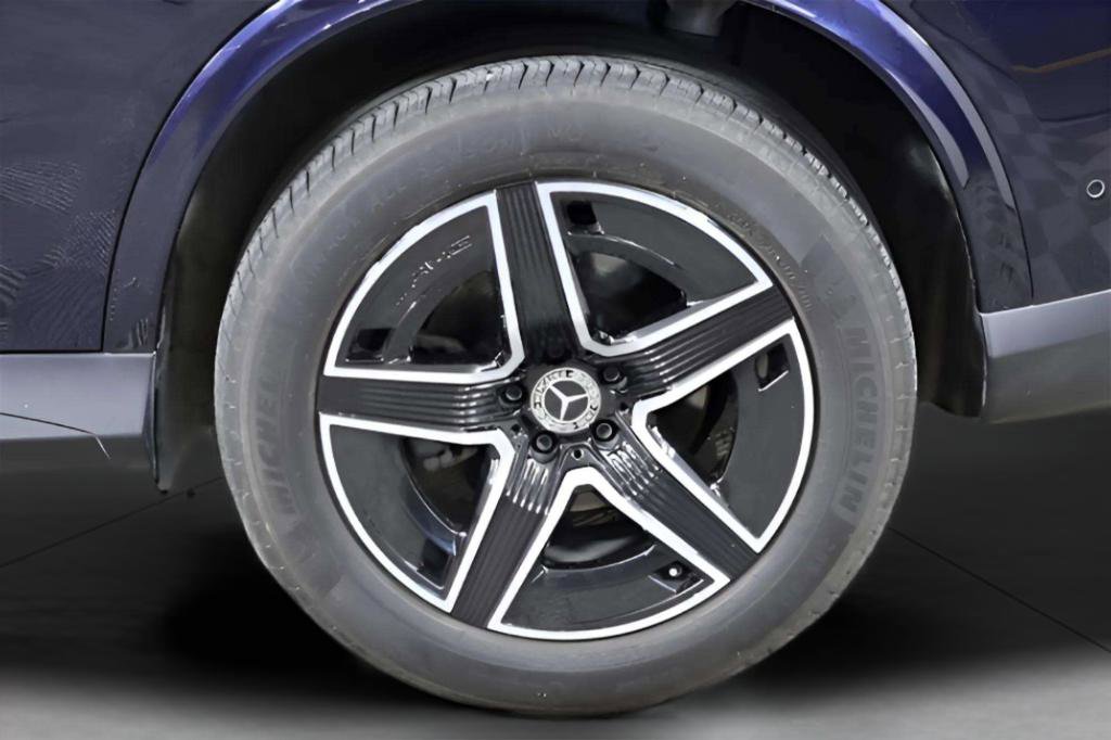 Used 2024 Mercedes-Benz GLC 300 4MATIC image 34