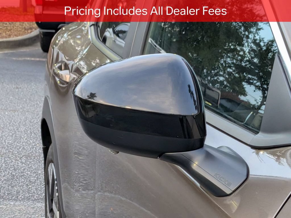 Used 2026 Nissan Kicks SV w/ SV Premium Package FWD image 12
