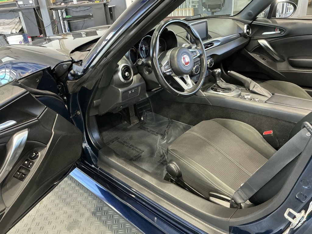 Used 2020 FIAT 124 Spider Classica w/ Technology Group image 19