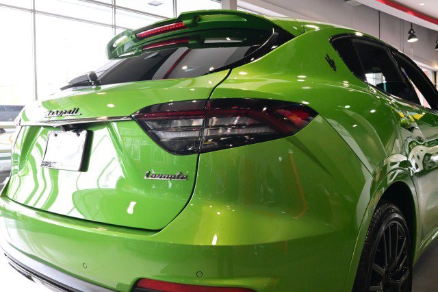 Used 2023 Maserati Levante Modena AWD/4WD image 12