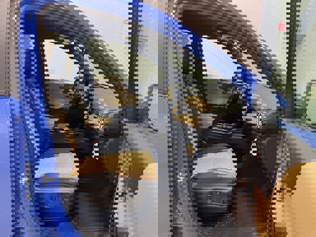 New 2026 Chevrolet Equinox ACTIV w/ Convenience Package III image 32