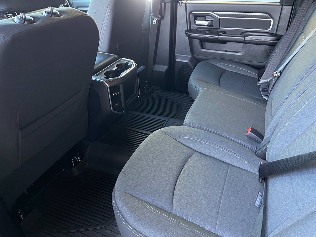 New 2027 RAM 3500 Big Horn AWD/4WD image 8