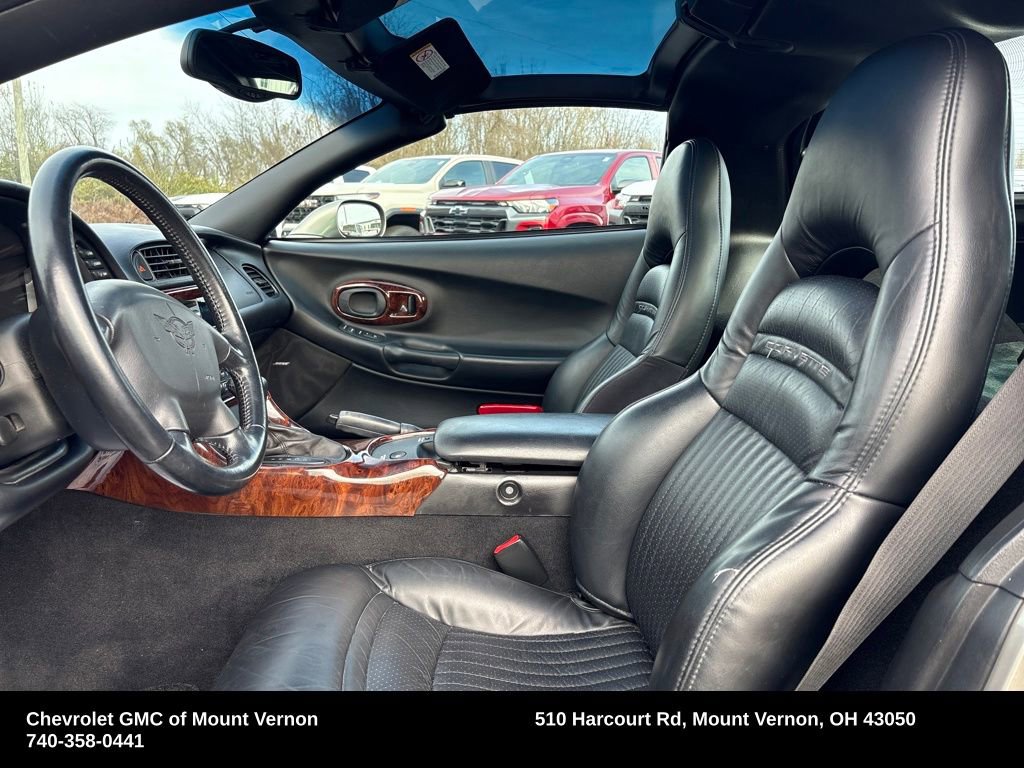 Used 2002 Chevrolet Corvette Coupe w/ Preferred Equipment Group2 image 11