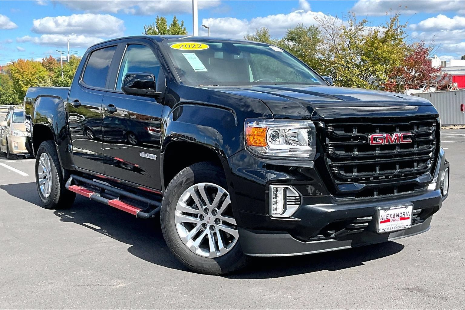 Used 2022 GMC Canyon Elevation w/ Trailering Package AWD/4WD image 2