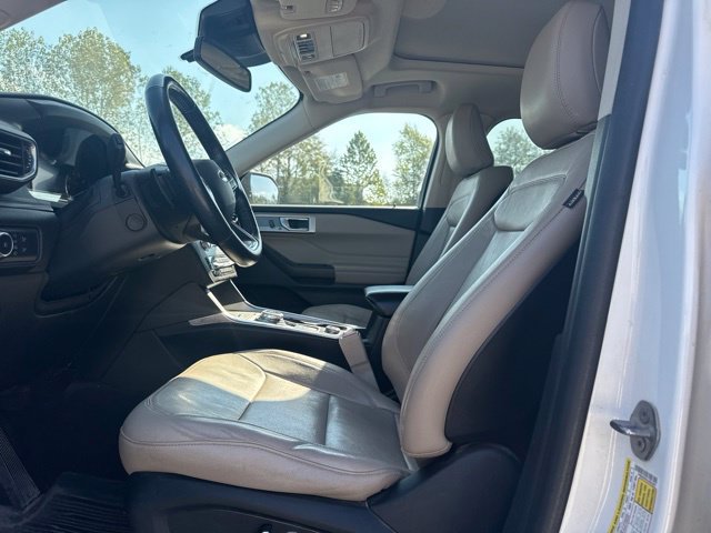 Used 2020 Ford Explorer Limited AWD/4WD image 3
