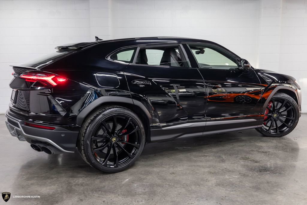 Used 2019 Lamborghini Urus AWD/4WD image 14