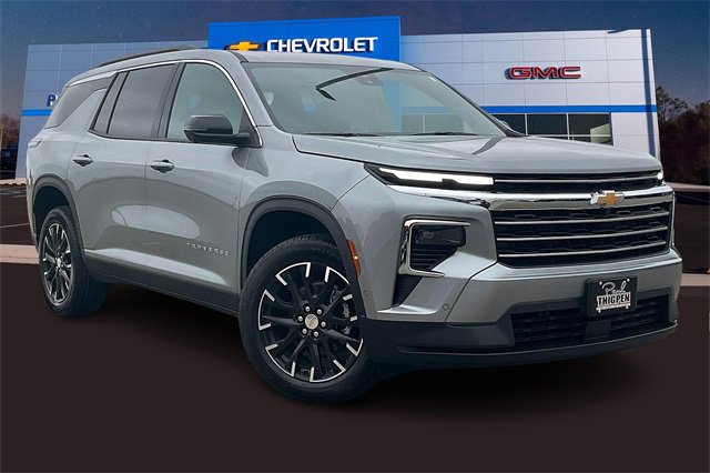 New 2026 Chevrolet Traverse LT w/ Enhanced Driving Package image 1