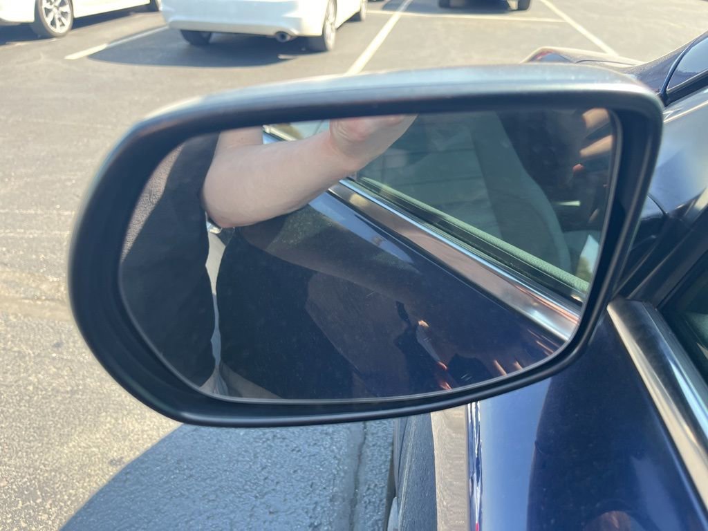 Used 2018 Honda CR-V LX image 15