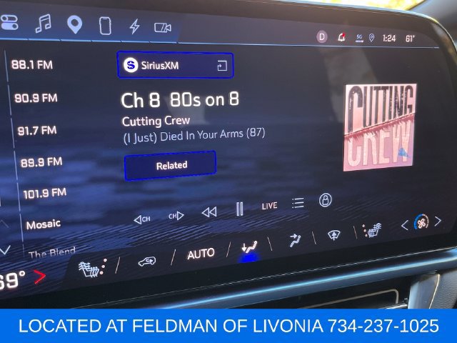 Certified 2024 Chevrolet Equinox EV LT AWD/4WD image 12