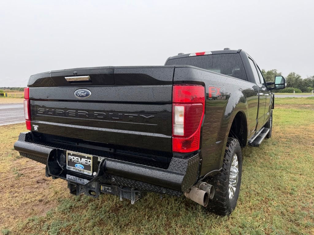 Used 2022 Ford F350 XLT w/ XLT Premium Package AWD/4WD image 9