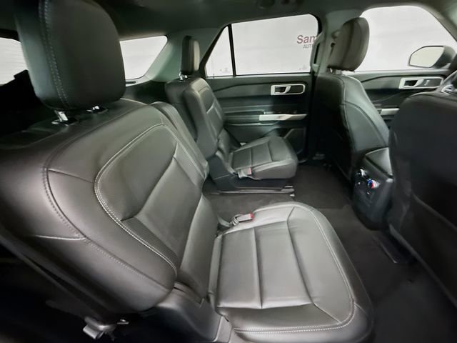 Used 2023 Ford Explorer XLT w/ Equipment Group 202A image 27