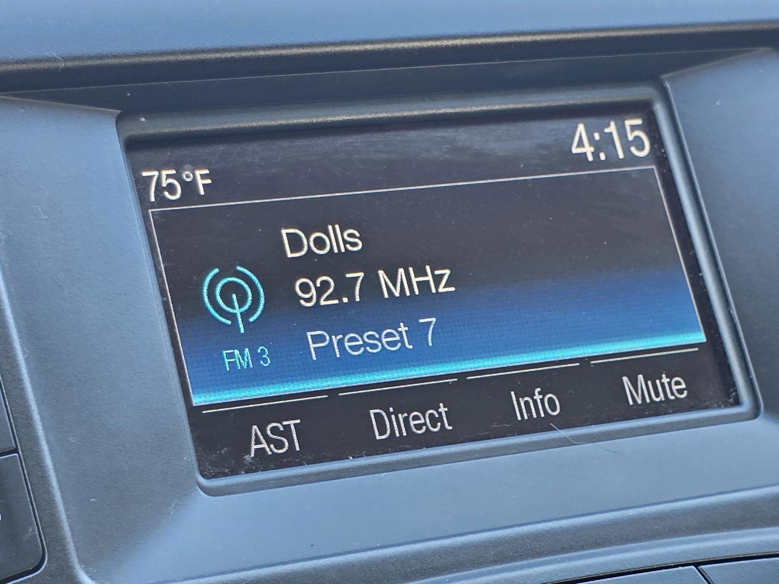 Used 2016 Ford Fusion SE w/ Equipment Group 201A image 19