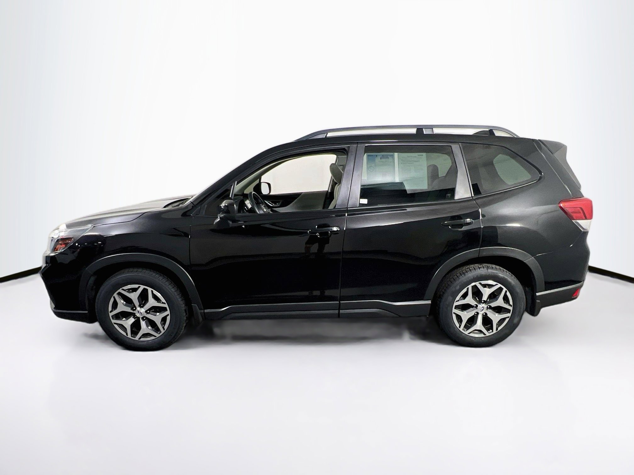 Used 2021 Subaru Forester Premium AWD/4WD image 8