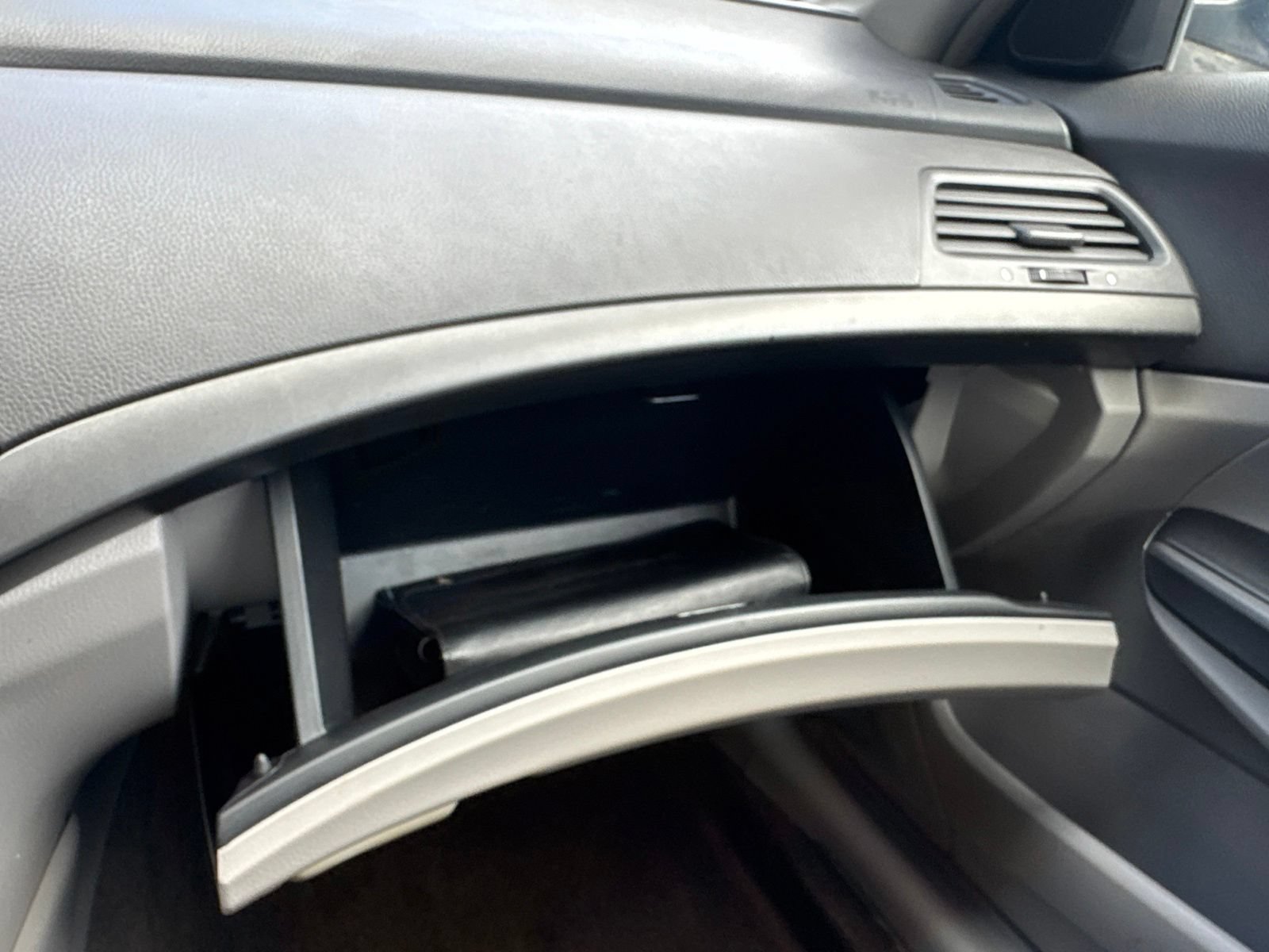 Used 2009 Honda Accord LX-P image 29
