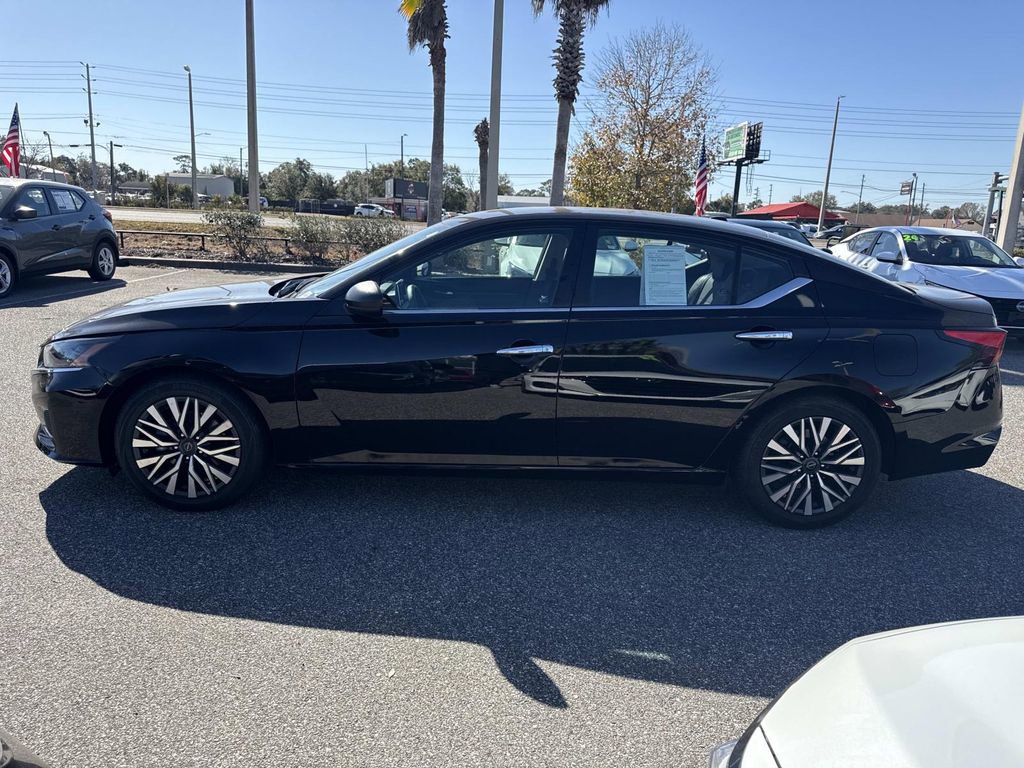 Certified 2024 Nissan Altima 2.5 SV image 7