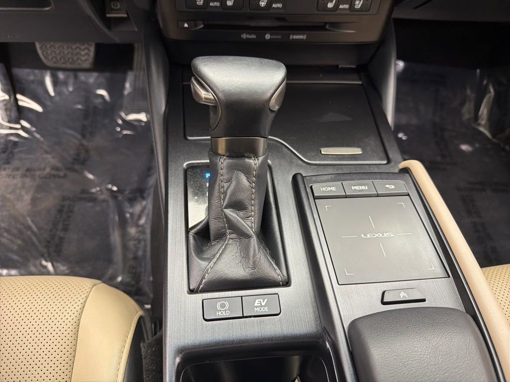 Used 2021 Lexus ES 300h w/ Premium Package image 15