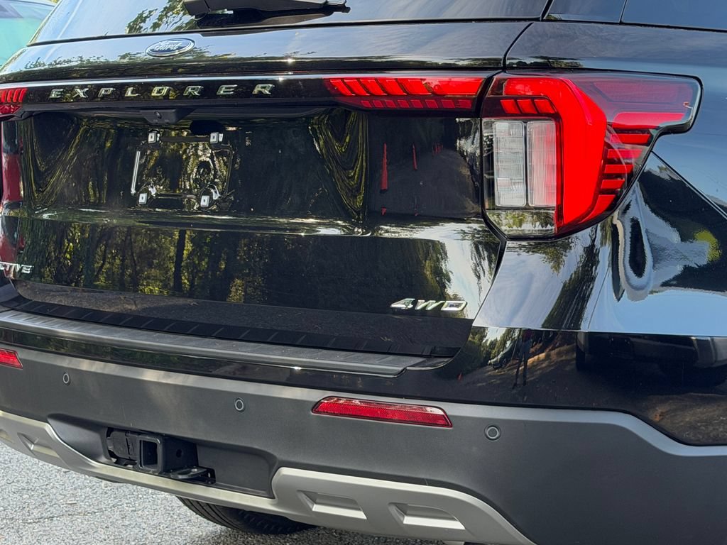New 2026 Ford Explorer Active w/ Active Comfort Package AWD/4WD image 7