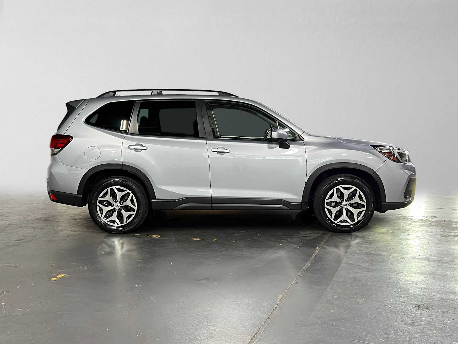 Used 2021 Subaru Forester Premium w/ Popular Package #1 AWD/4WD image 2