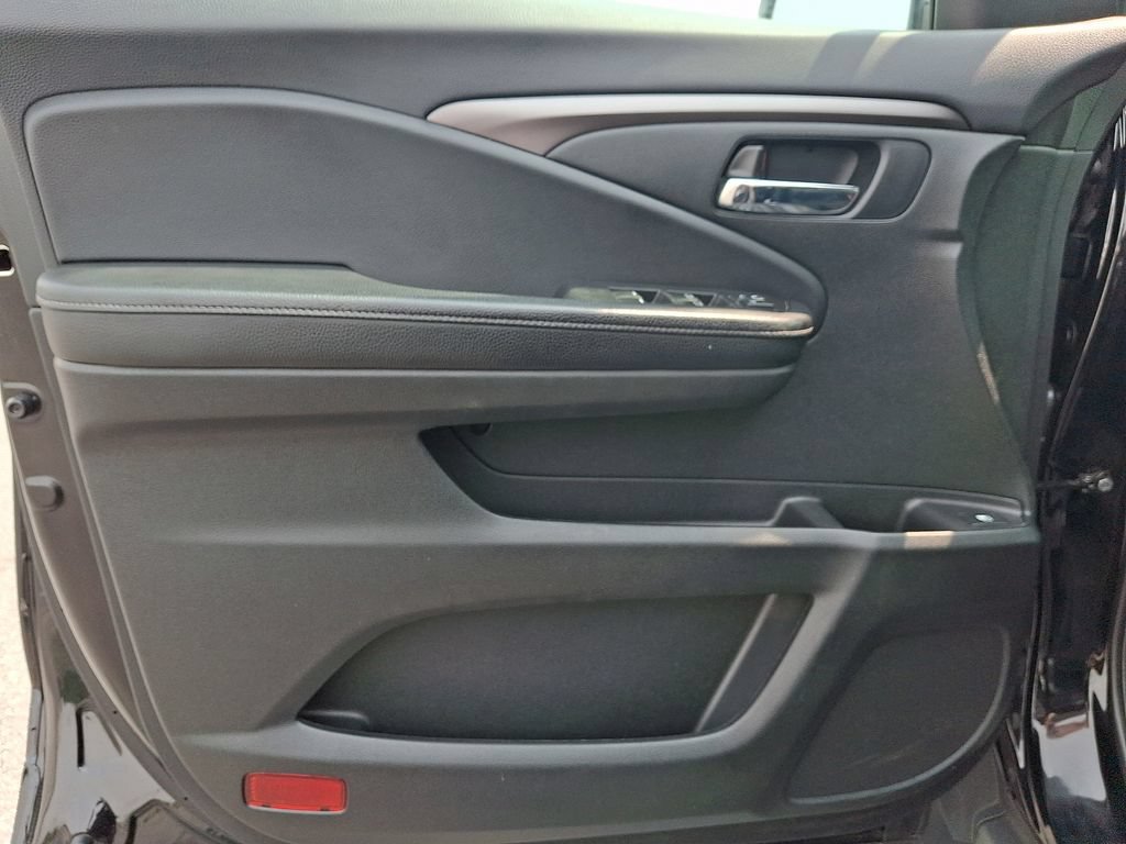 Used 2018 Honda Ridgeline RTL-T image 12
