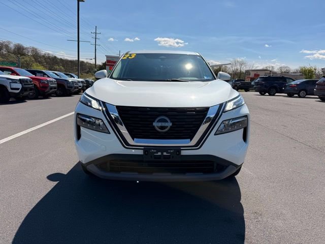 Certified 2023 Nissan Rogue SV image 3