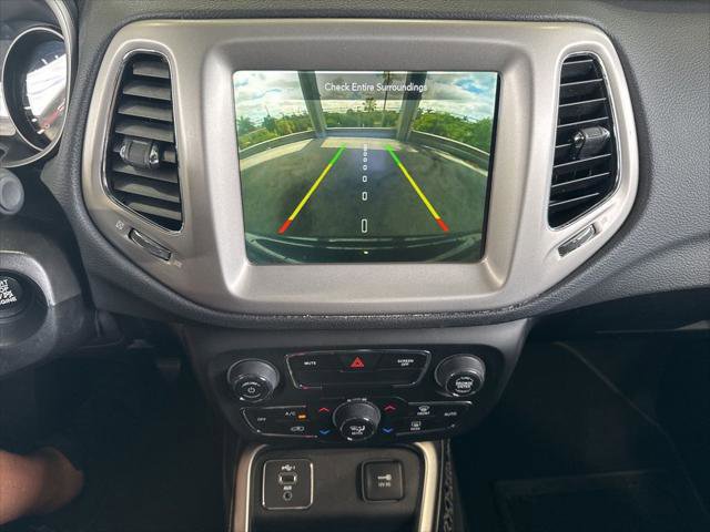 Certified 2021 Jeep Compass Latitude image 24