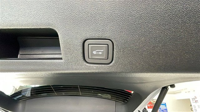 New 2026 Chevrolet Traverse LT w/ LPO, Floor Liner Package image 25