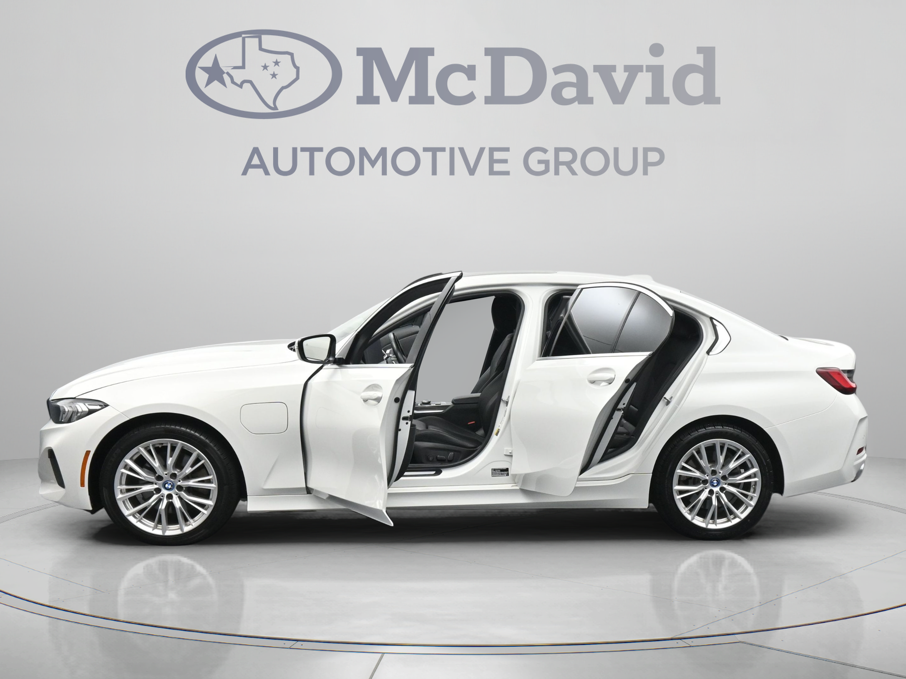 Used 2024 BMW 330e xDrive AWD/4WD image 42