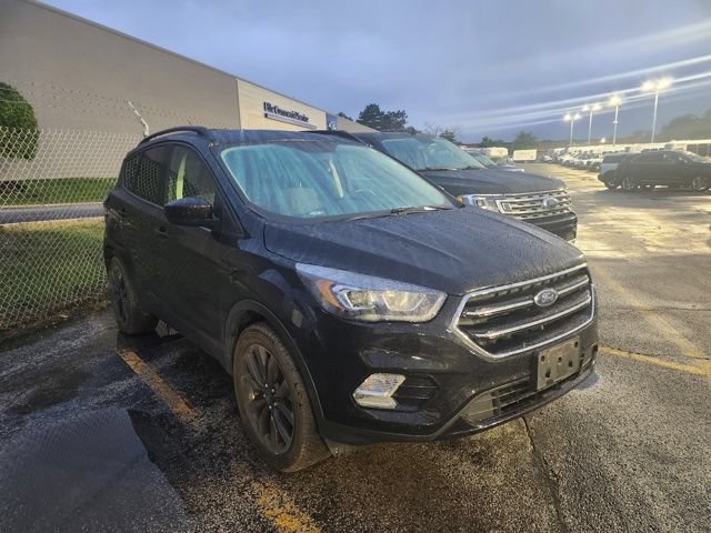 Used 2018 Ford Escape SE w/ SE Sport Appearance Package AWD/4WD image 4
