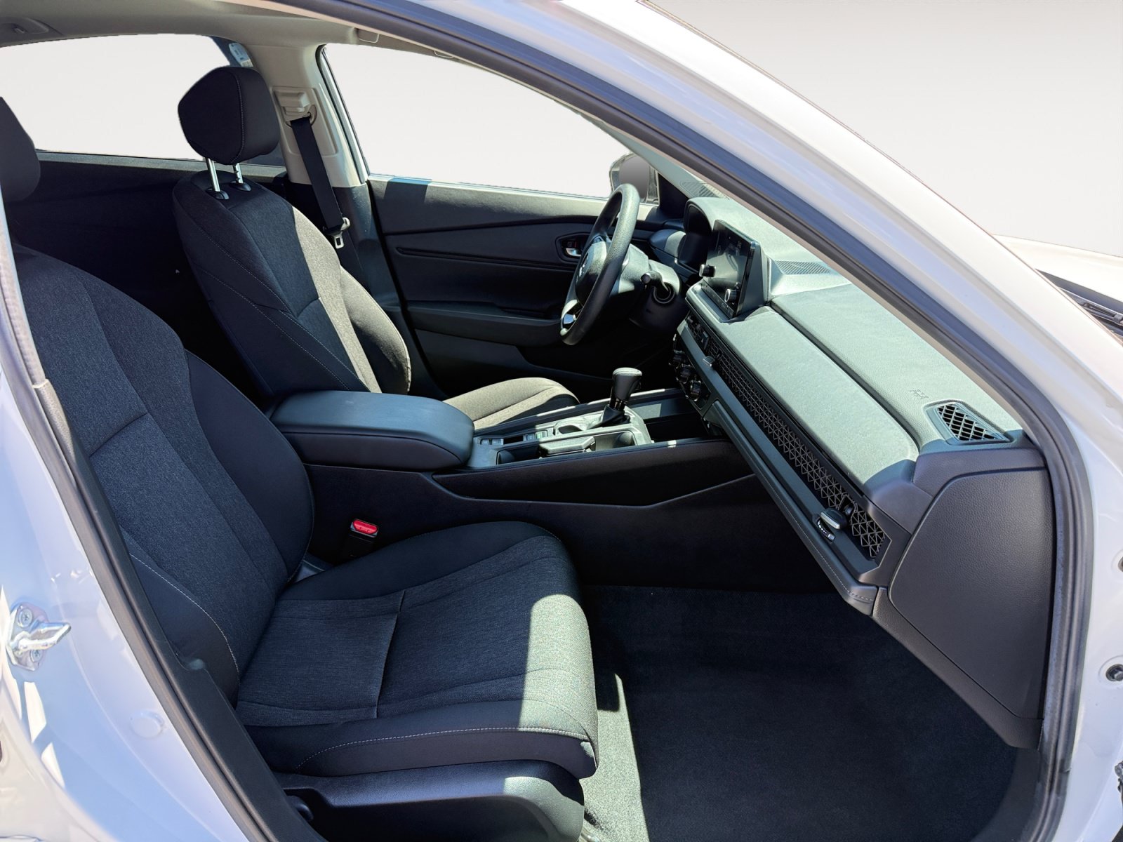Used 2025 Honda Accord SE image 19