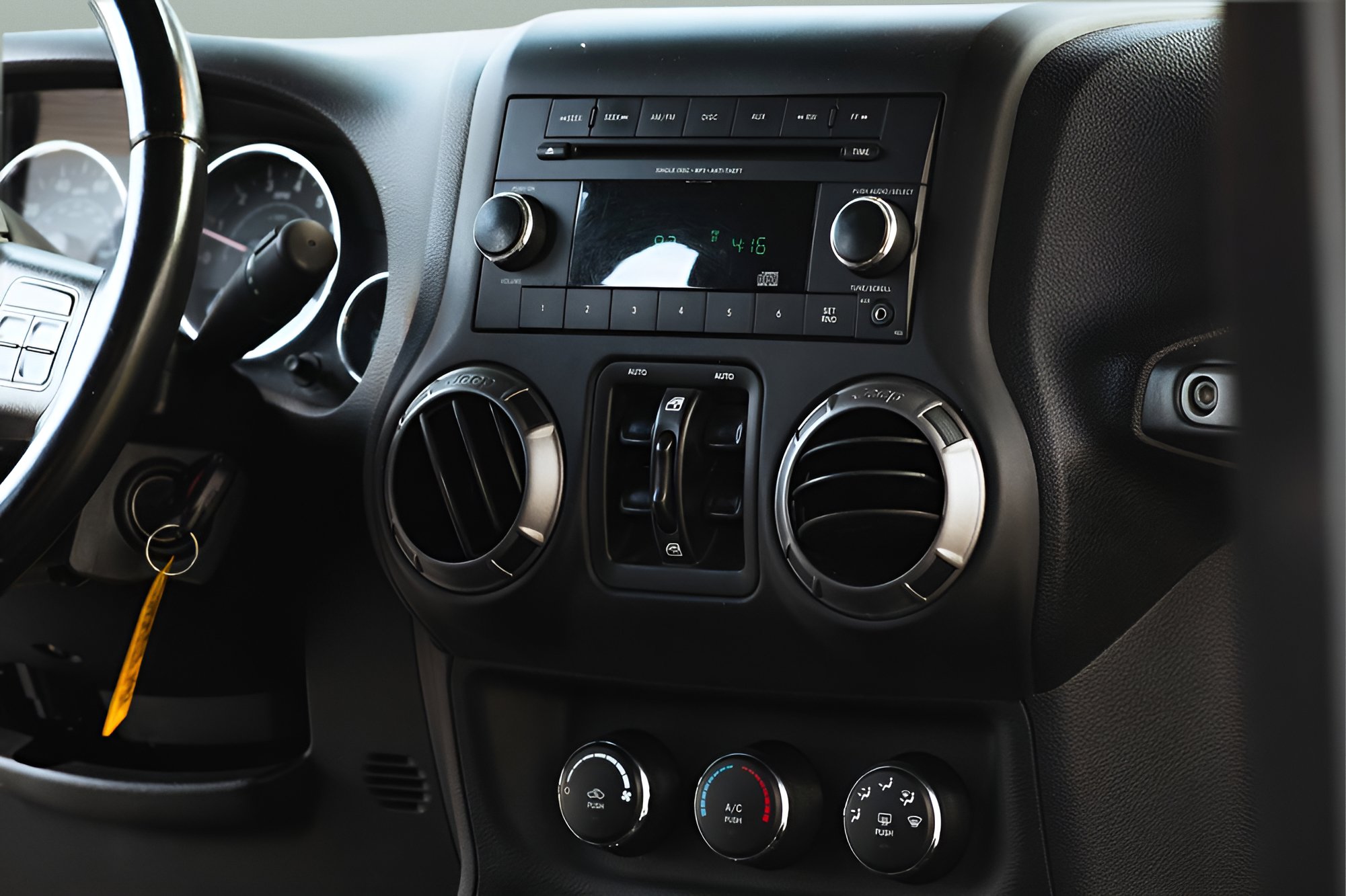 Used 2018 Jeep Wrangler Unlimited Sport S image 41