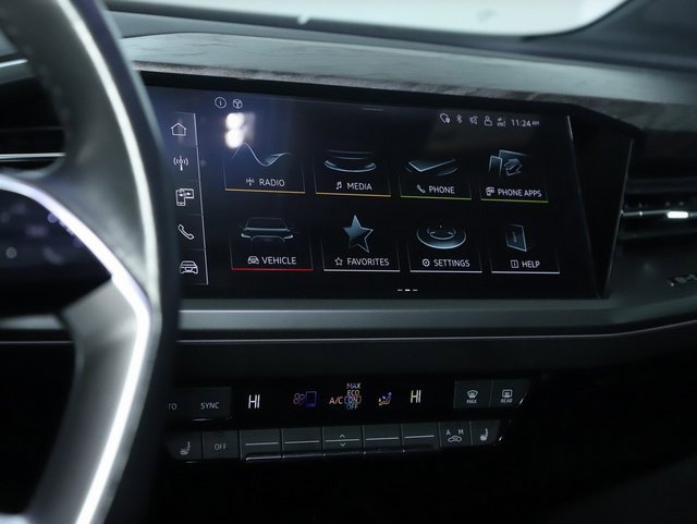 Used 2024 Audi Q4 e-tron Premium w/ Convenience Package image 25