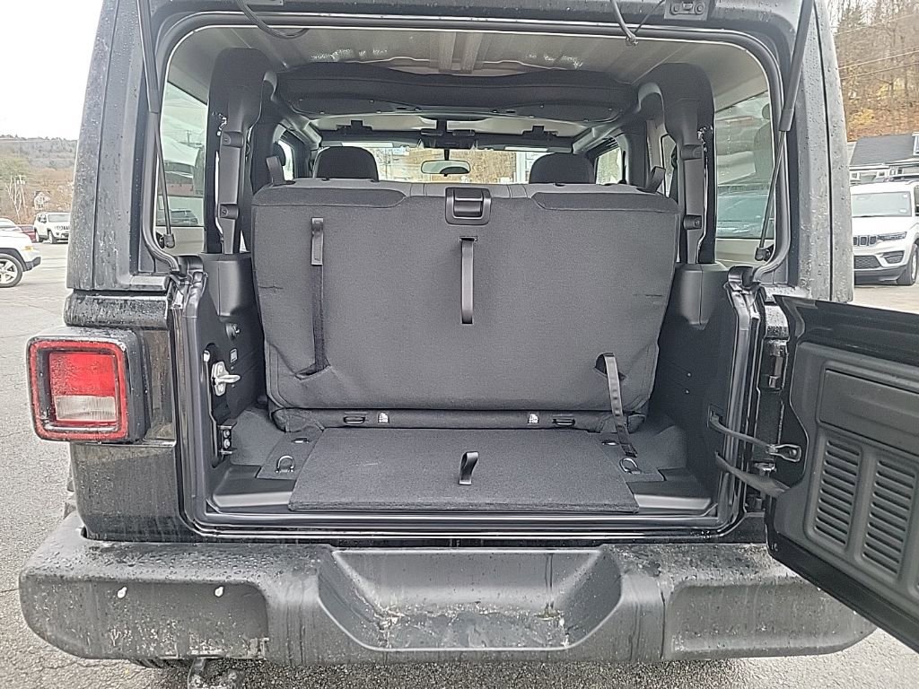 New 2026 Jeep Wrangler Sport AWD/4WD image 7