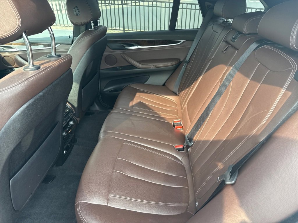 Used 2018 BMW X5 xDrive35i w/ Driving Assistance Package image 12