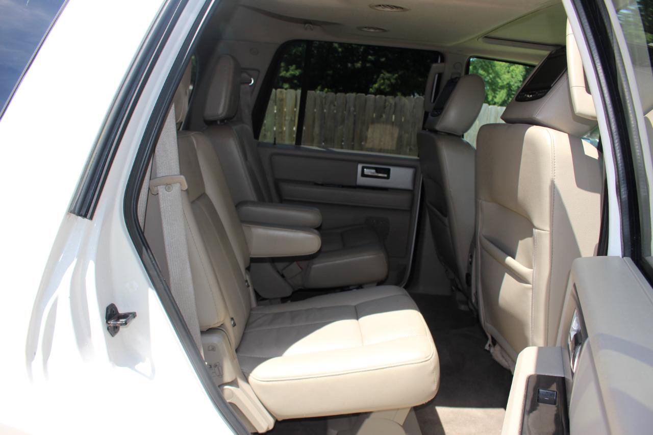Used 2014 Ford Expedition Limited w/ Equipment Group 301A AWD/4WD image 36