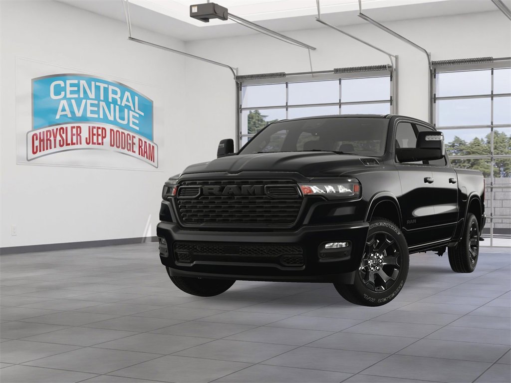 New 2025 RAM 1500 4x4 Crew Cab