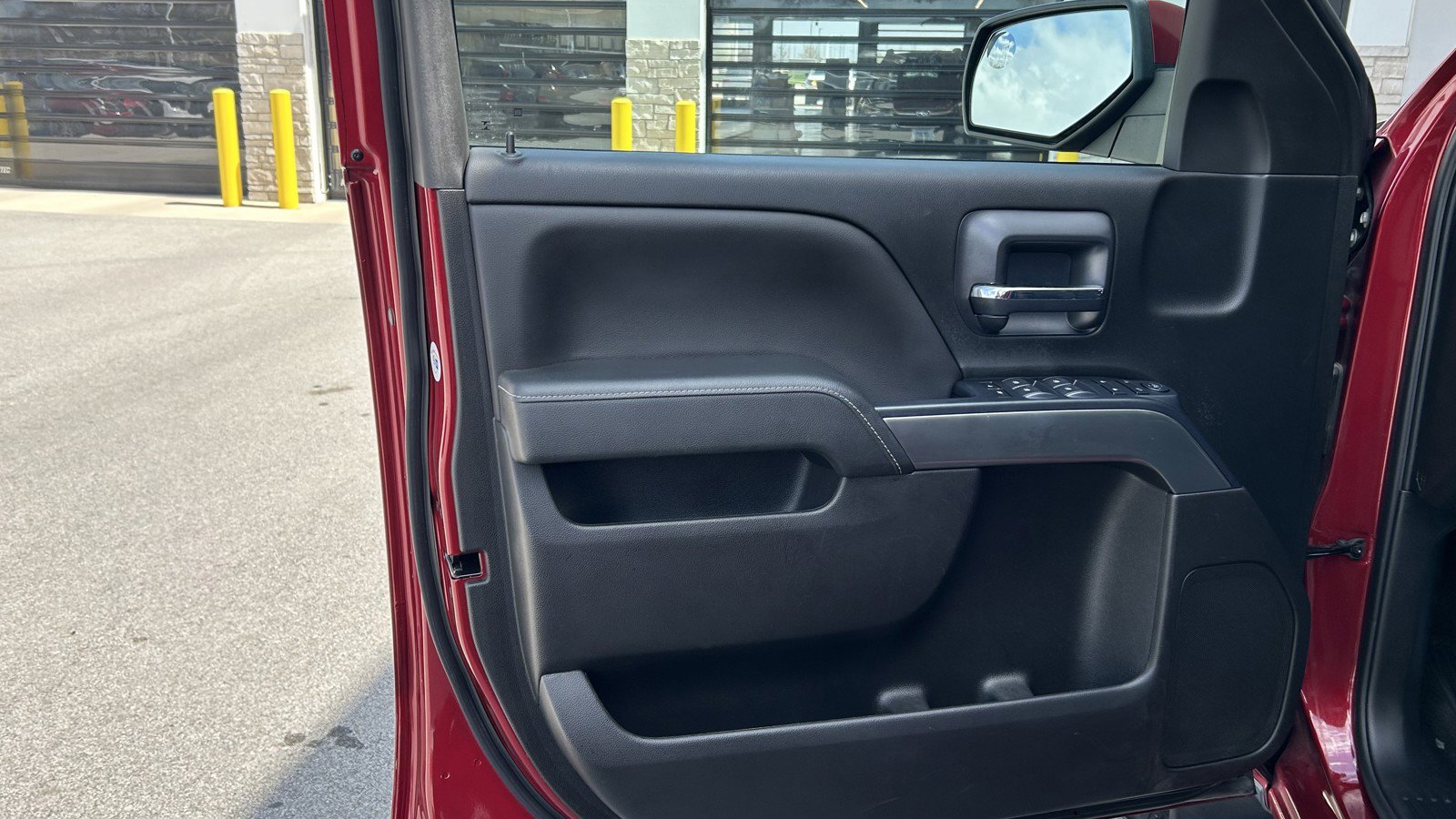 Used 2018 Chevrolet Silverado 1500 LT w/ All Star Edition image 10