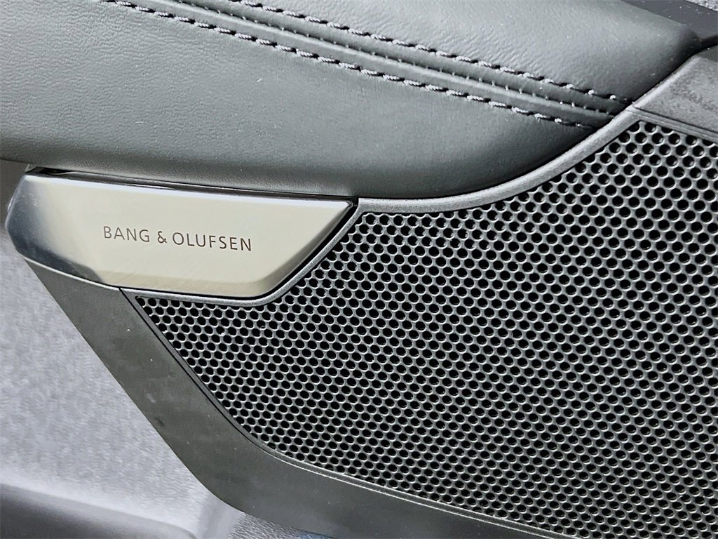 Used 2024 Audi e-tron GT Premium Plus image 21