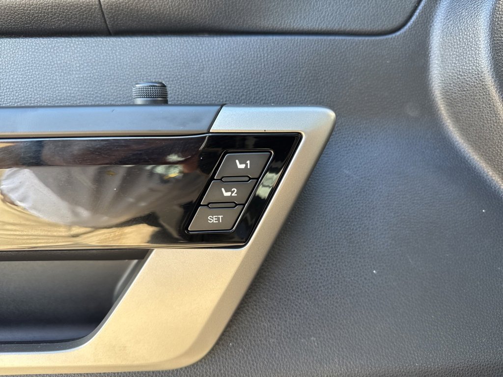 Used 2023 Toyota Tundra Limited image 36