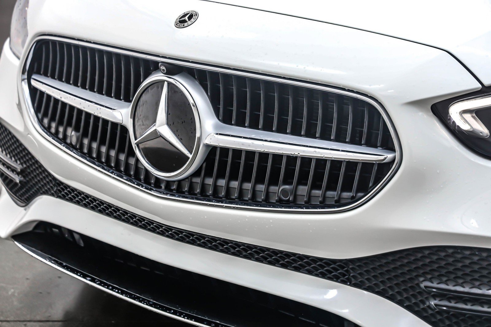 Used 2023 Mercedes-Benz C 300 Sedan image 12