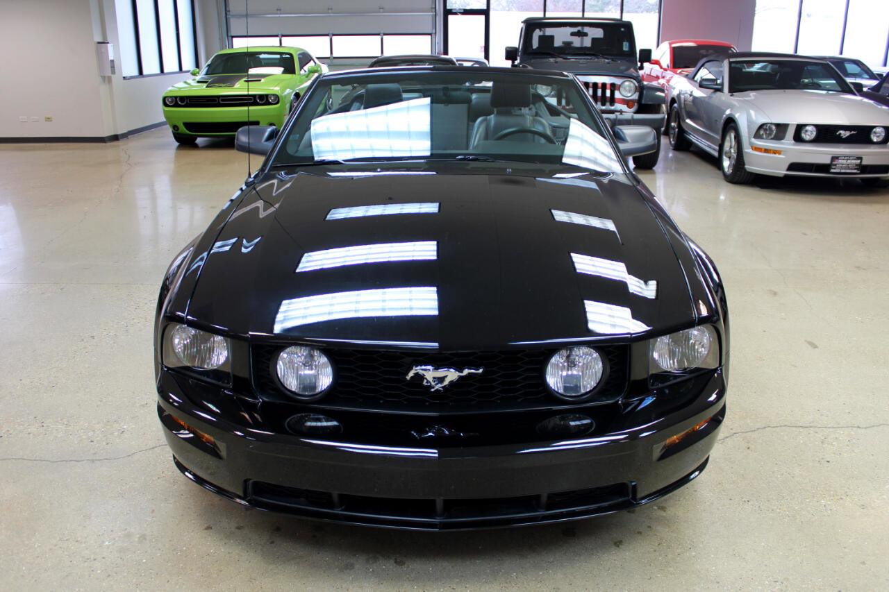 Used 2005 Ford Mustang GT image 19