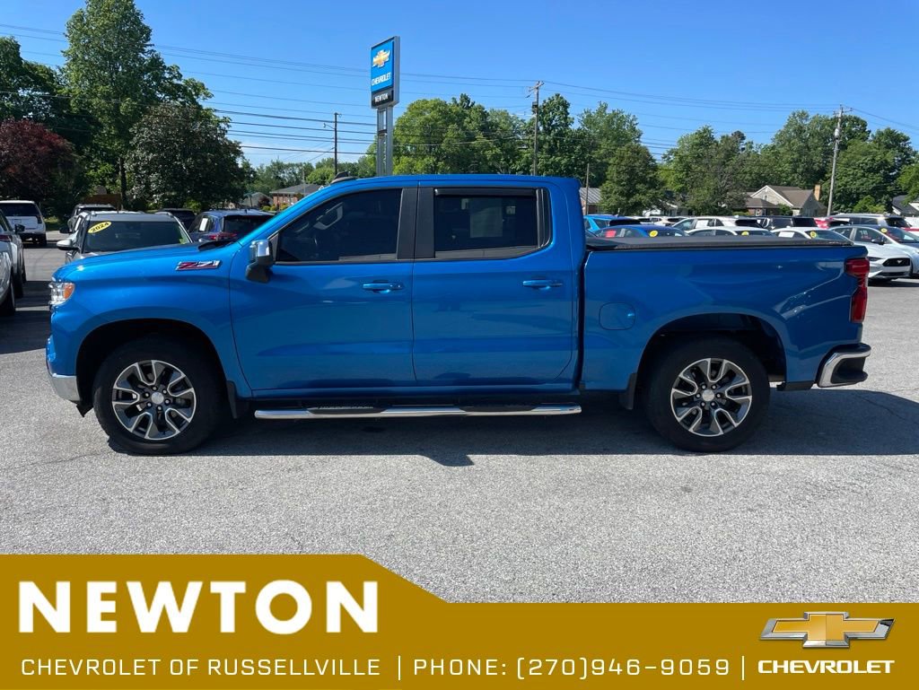 Used 2022 Chevrolet Silverado 1500 LT w/ Z71 Off-Road Package AWD/4WD image 37