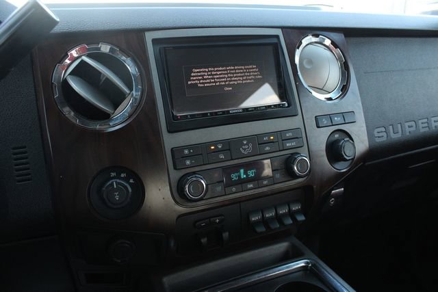 Used 2011 Ford F350 Lariat w/ Lariat Interior Pkg image 13