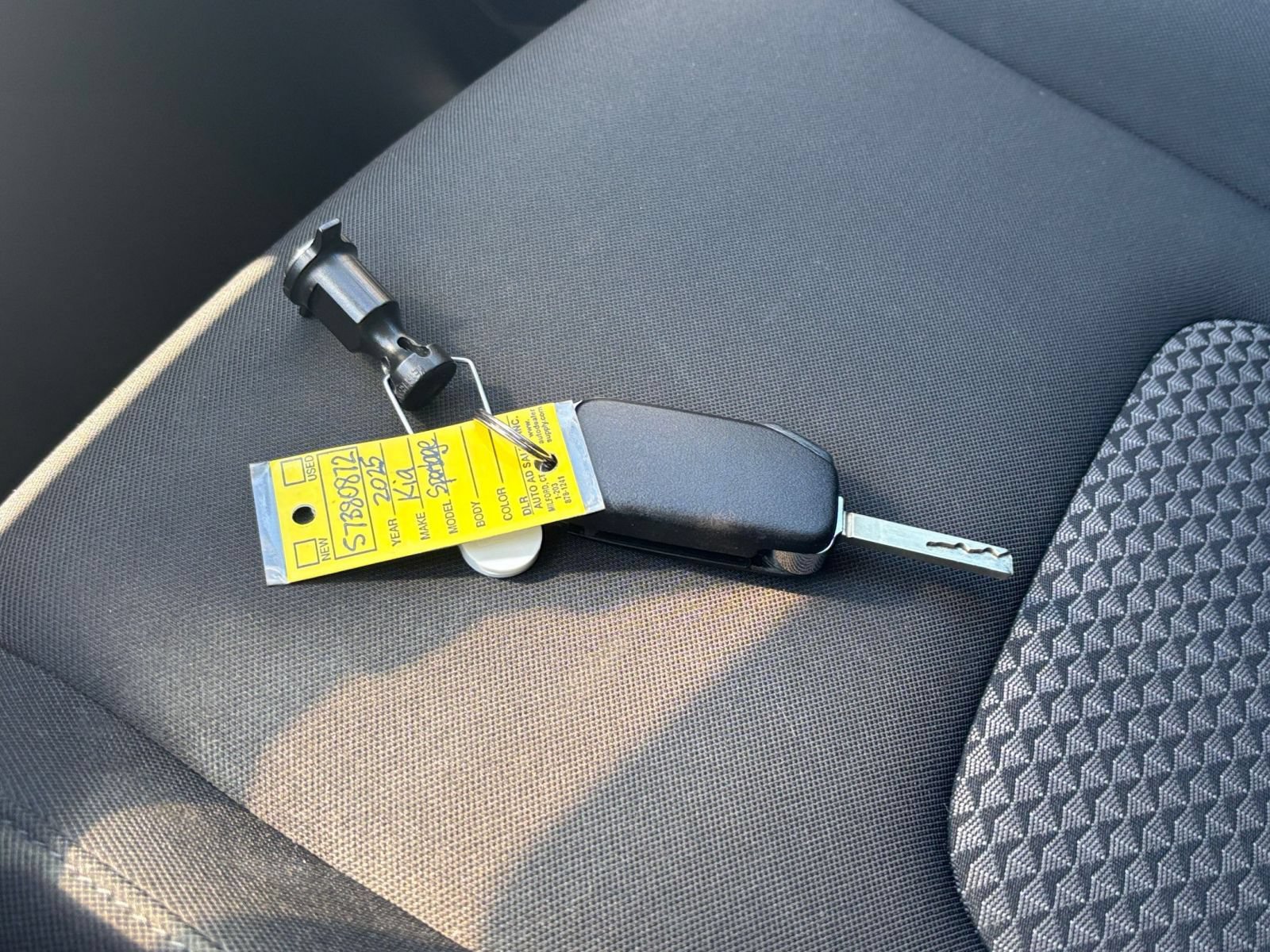 Used 2025 Kia Sportage LX FWD image 18